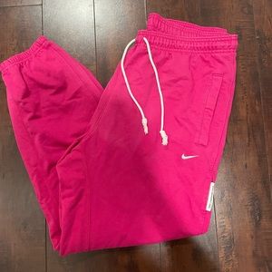 NIKE SWEATPANTS HOT PINK